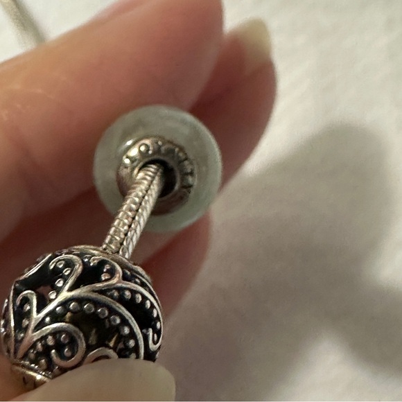 Retired Pandora Essence bracelet & 5 charms - Picture 9 of 13